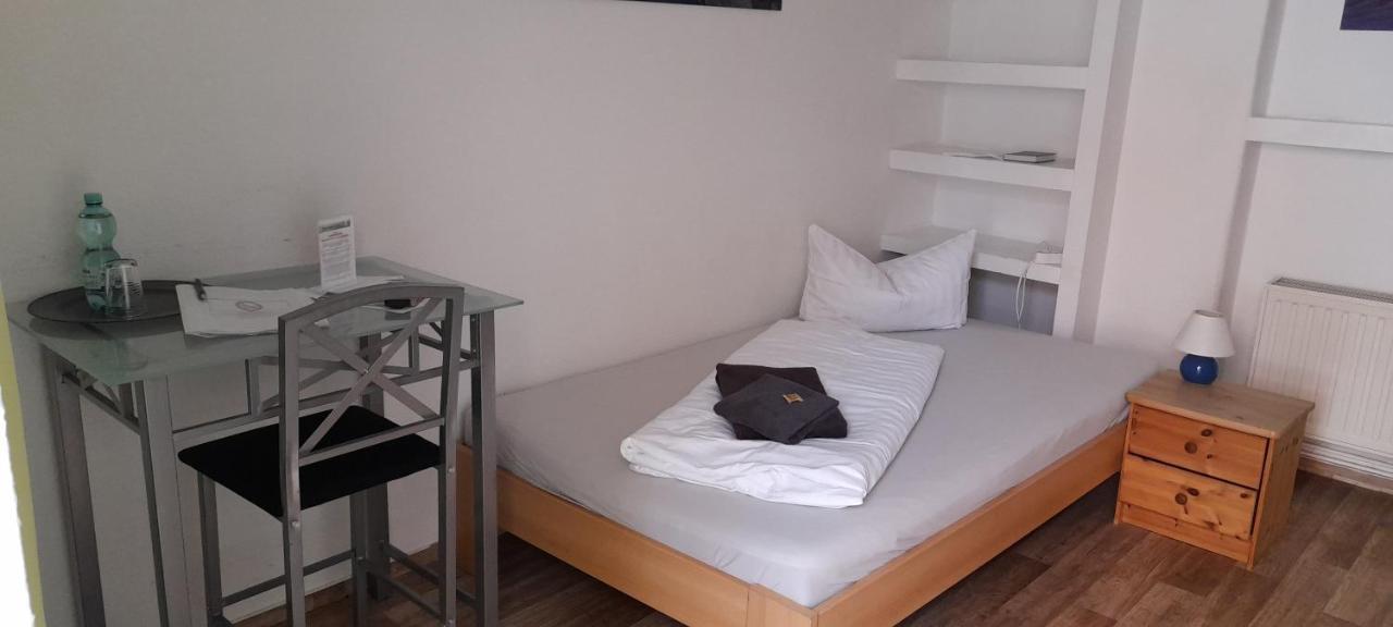 Apartment-Hotel Schillerplatz Wittenberge Extérieur photo